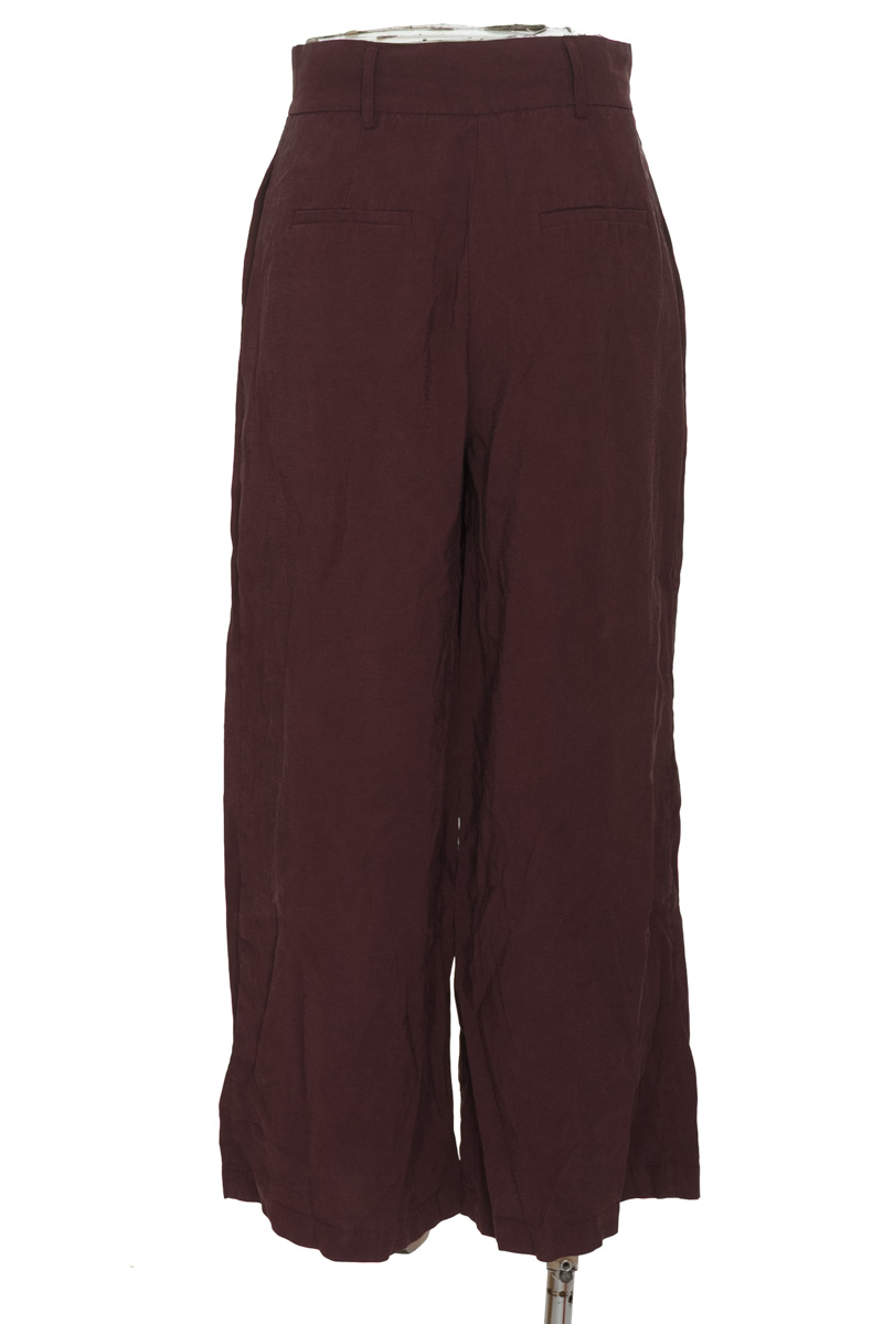 Pantalones color Vinotinto - Basement