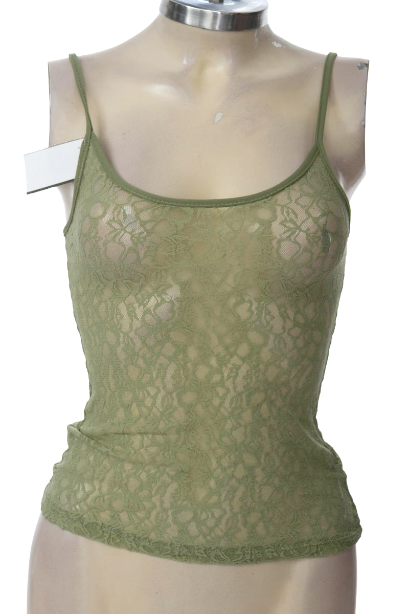 Top / Camiseta color Verde - MISSGUIDED