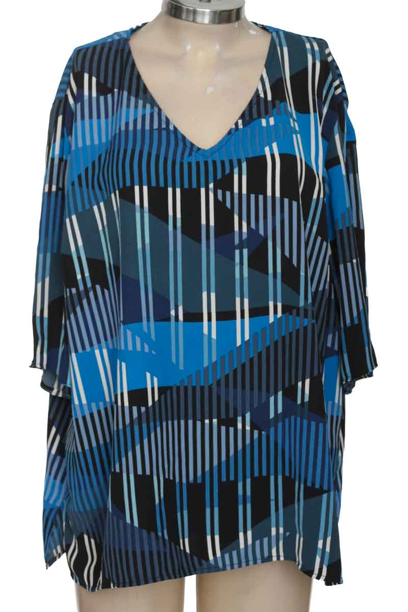 Top / Camiseta color Azul - Rebel