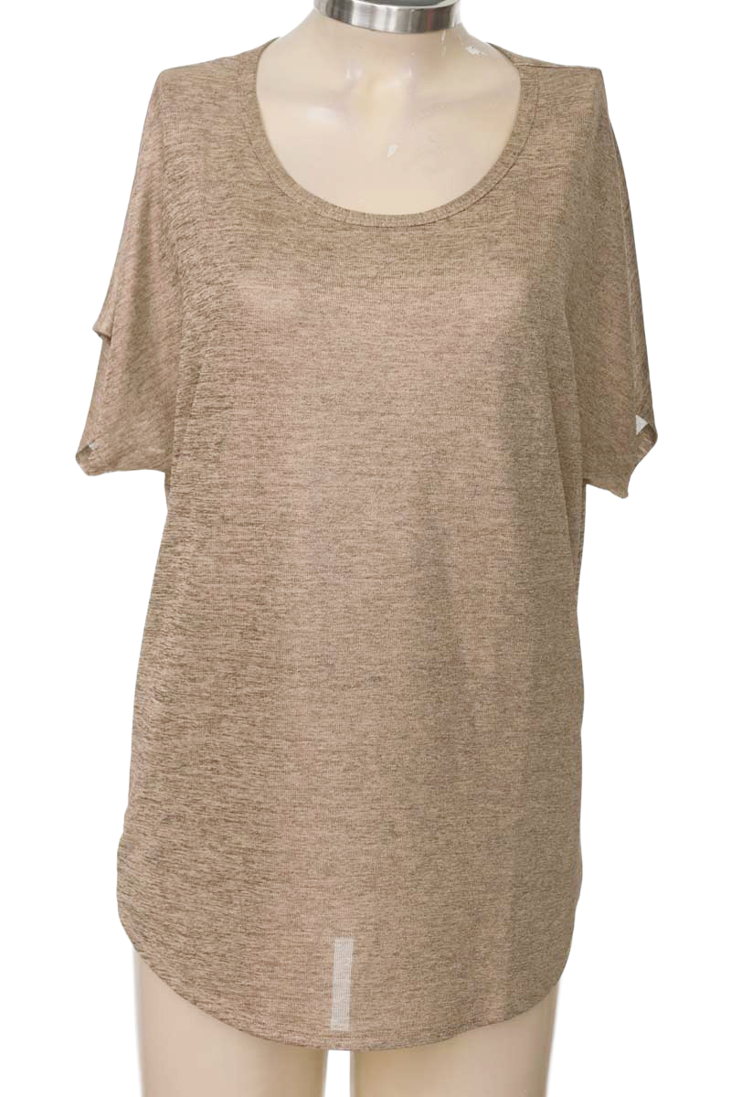 Blusa color Dorado - Closeando