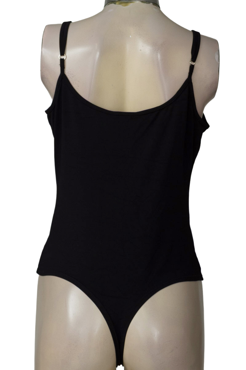 Top / Camiseta color Negro - RAGGED