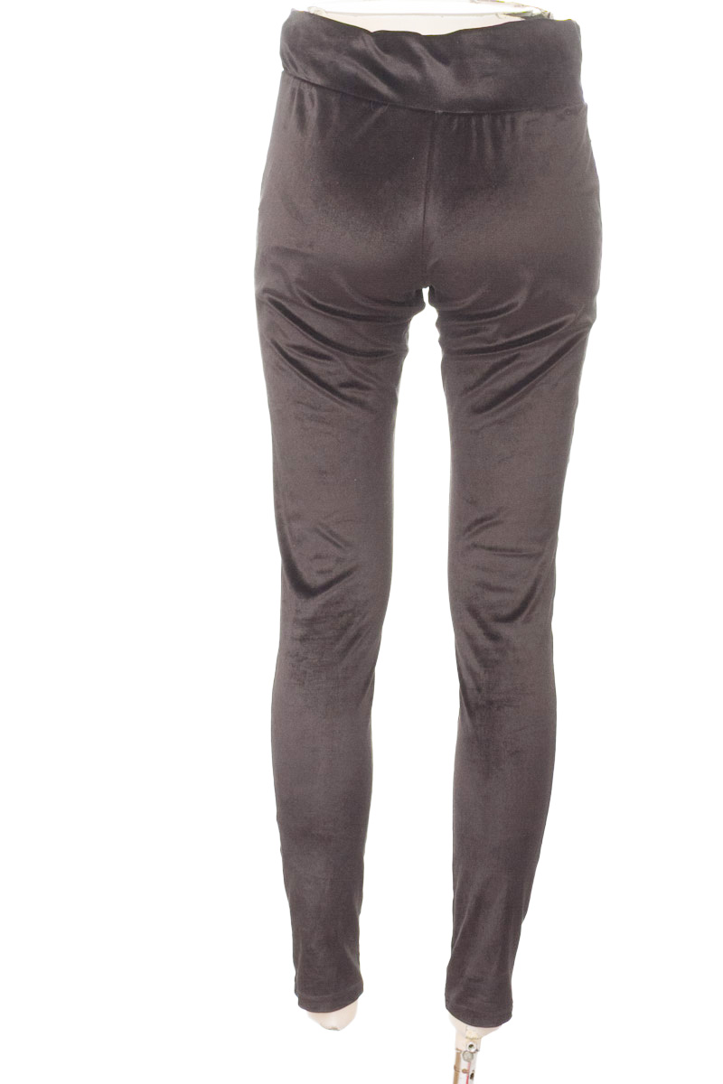 Pantalones color Negro - Studio F