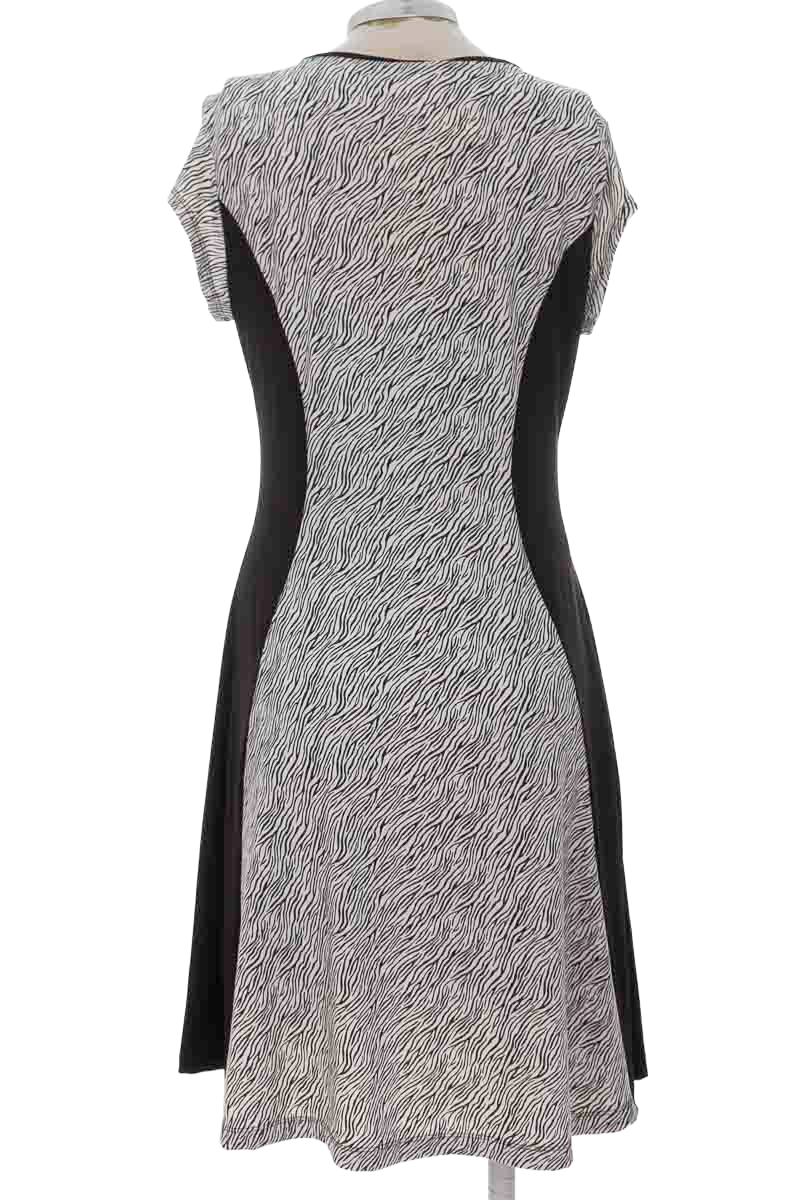 Vestido / Enterizo color Negro - Azzorti