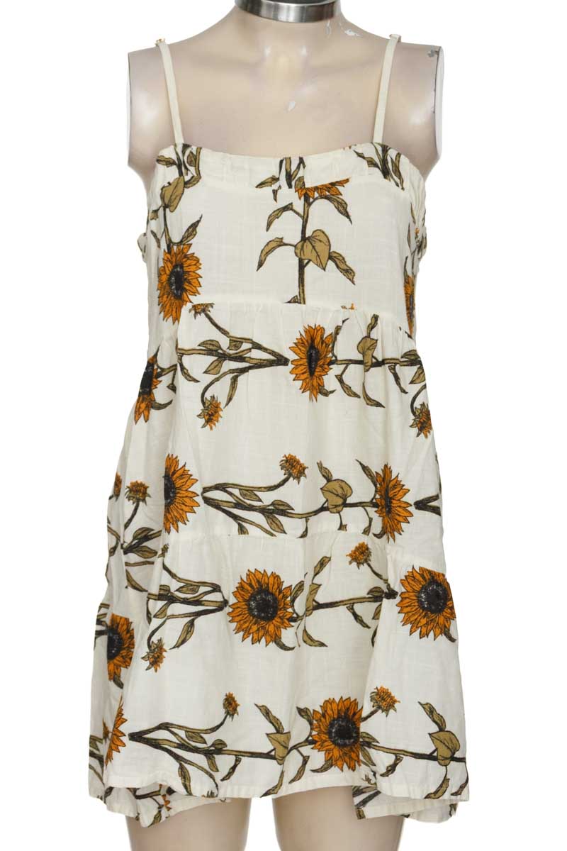 Vestido / Enterizo color Beige - TopMark