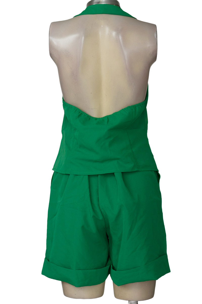Vestido / Enterizo color Verde - Closeando