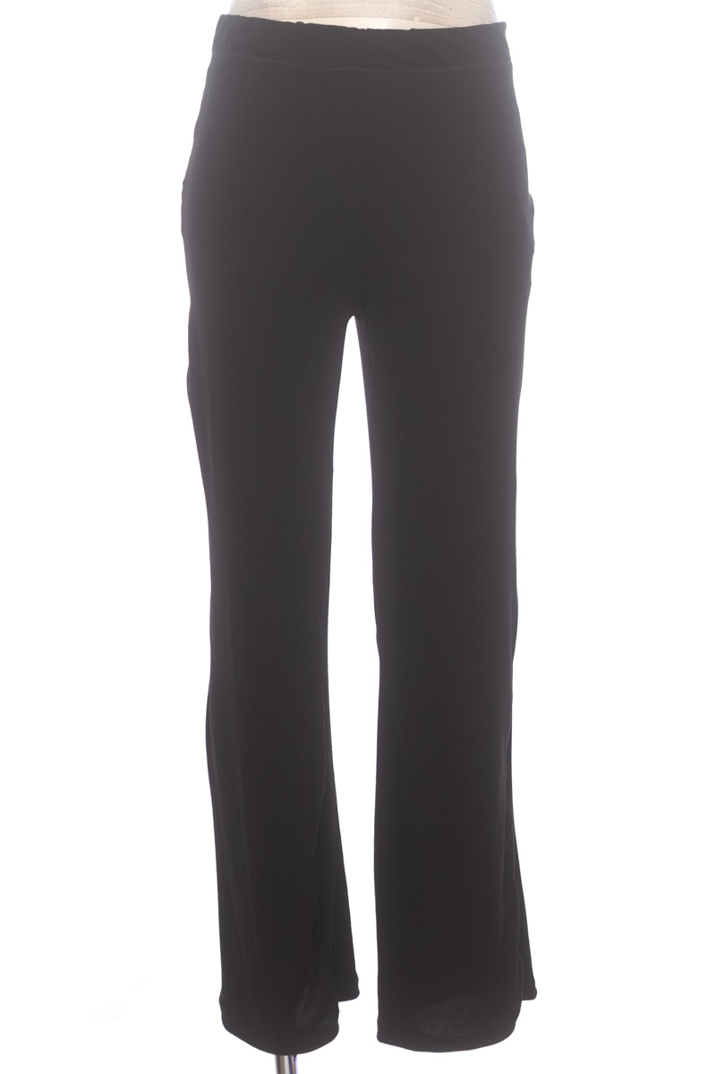 Pantalones color Negro - Closeando