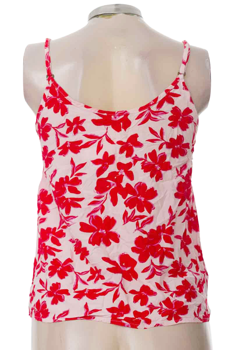 Top / Camiseta color Rosado - Gef