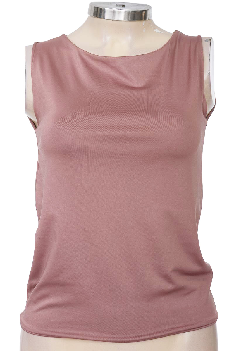 Top / Camiseta color Café - Closeando