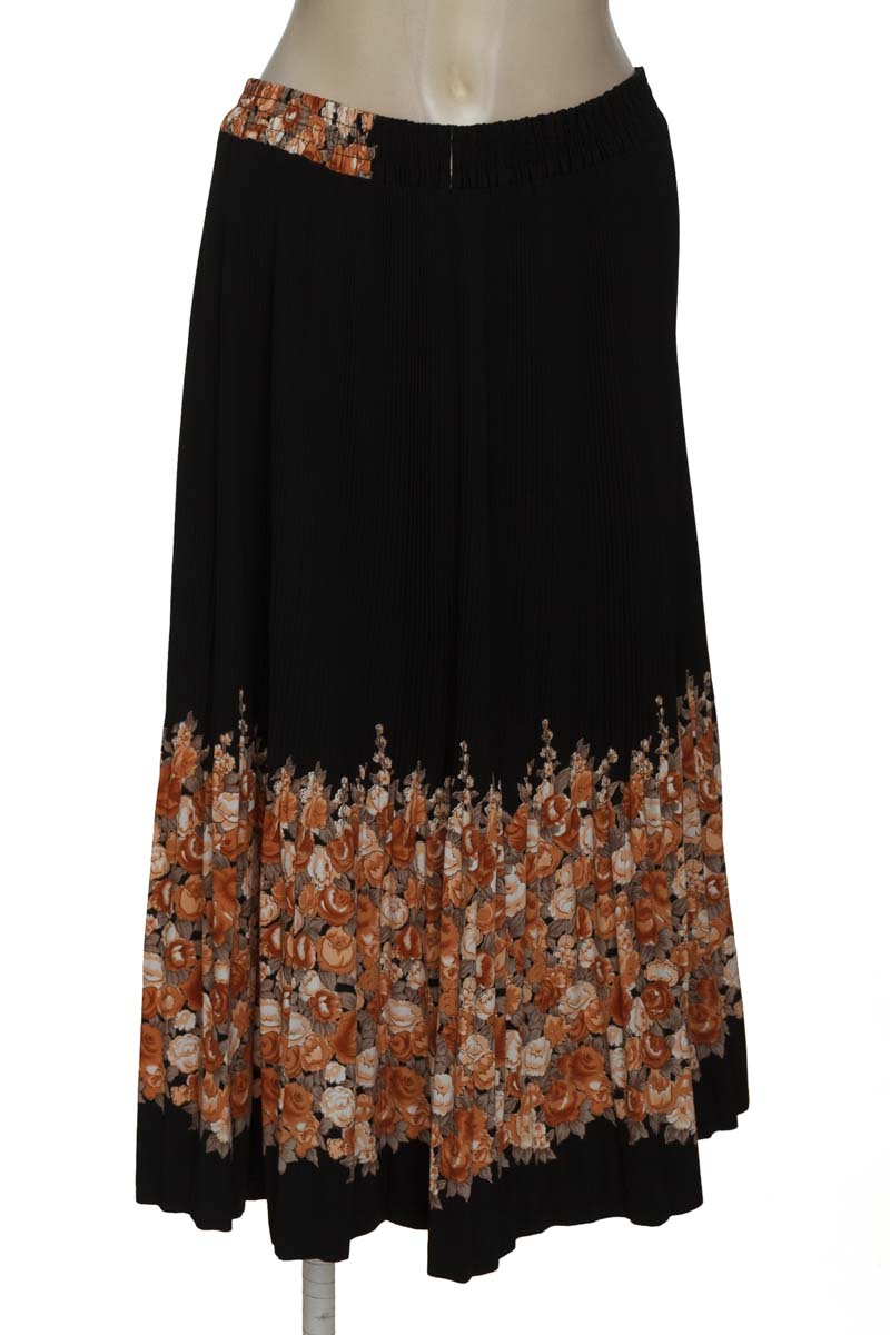 Falda color Negro - Closeando