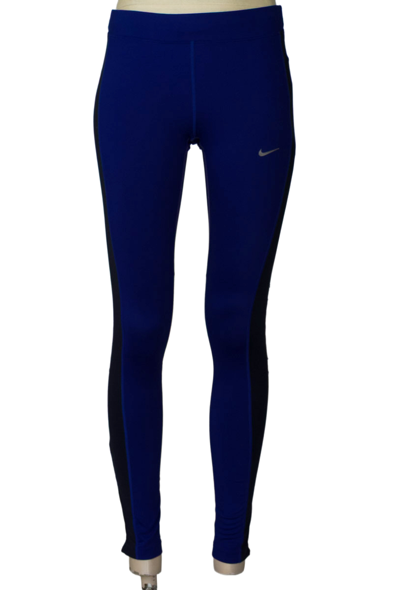Ropa Deportiva / Salida de Baño color Azul - Nike