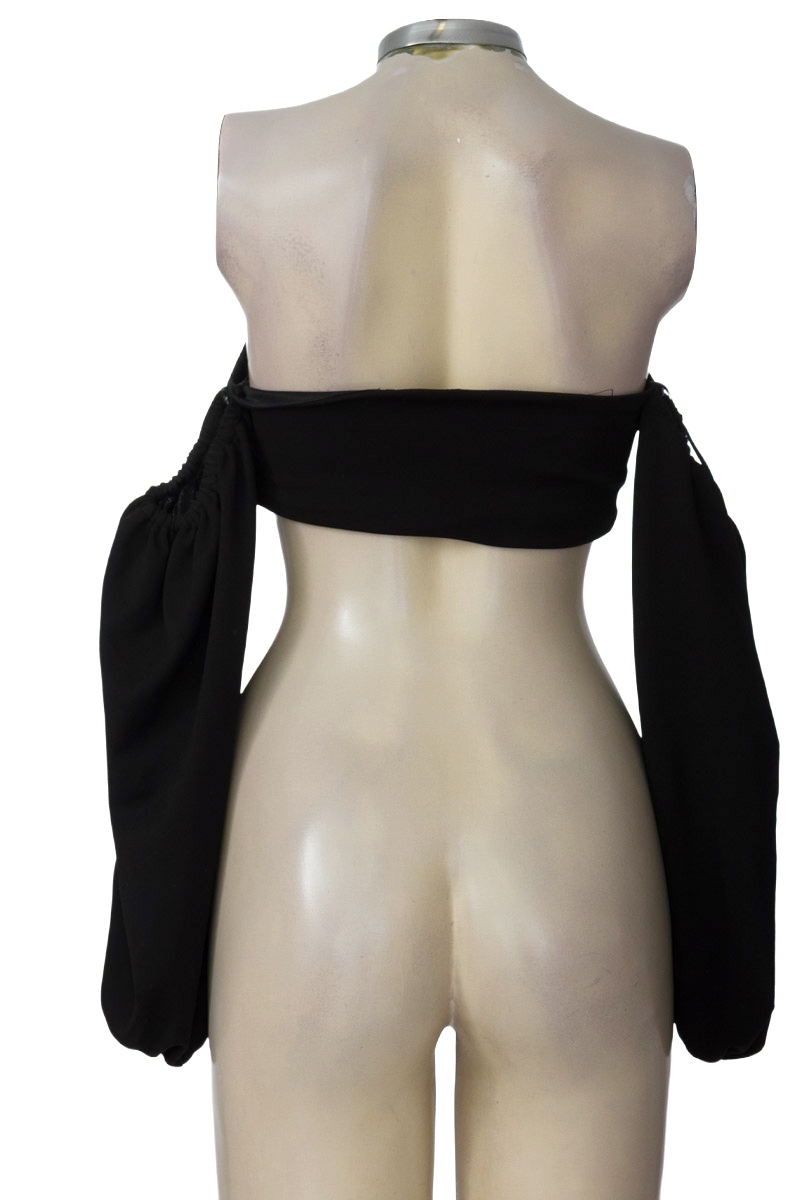 Top / Camiseta color Negro - ELOHE