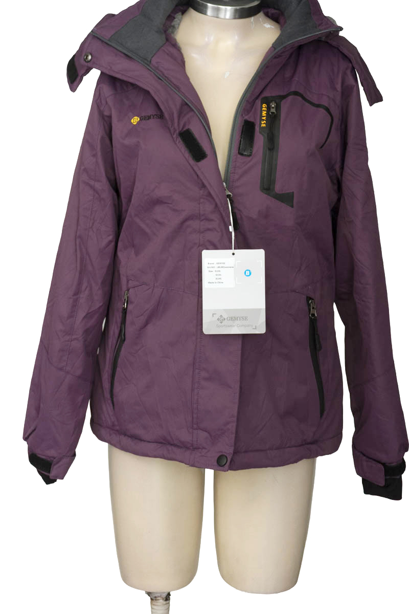 Chaqueta / Abrigo color Morado - Gemyse