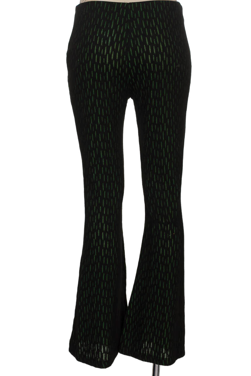 Pantalones color Negro - Zara