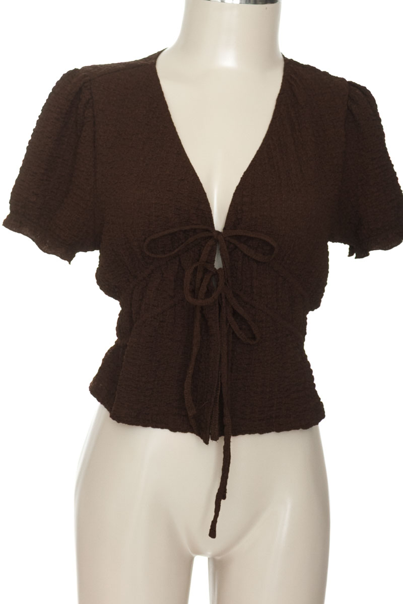 Top / Camiseta color Café - Divided by H&M