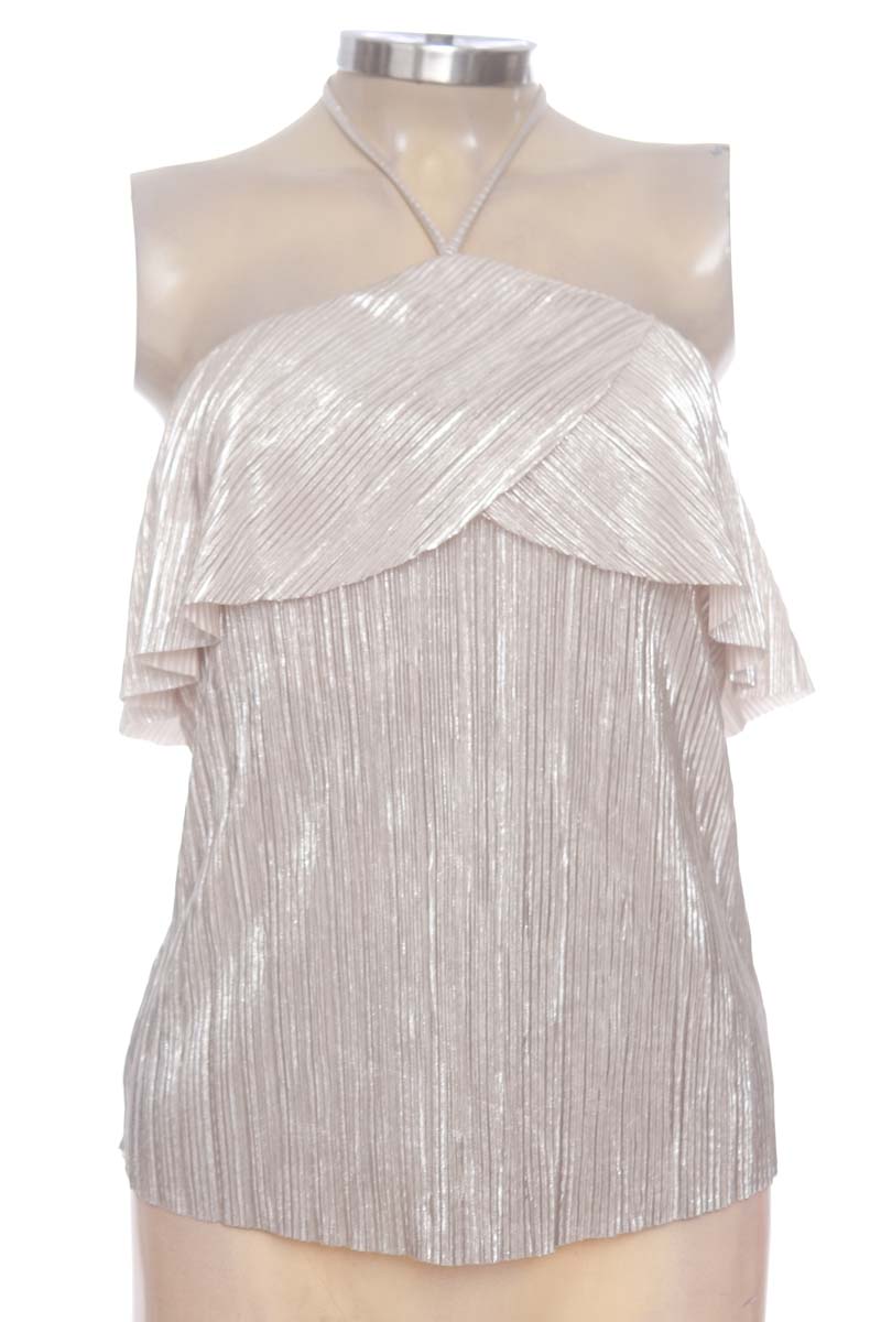 Top / Camiseta color Plateado - Studio F