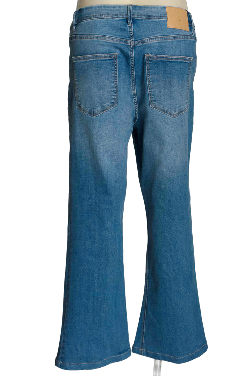 Pantalones color Azul - Lefties