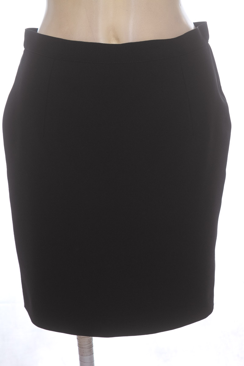 Falda color Negro - Closeando