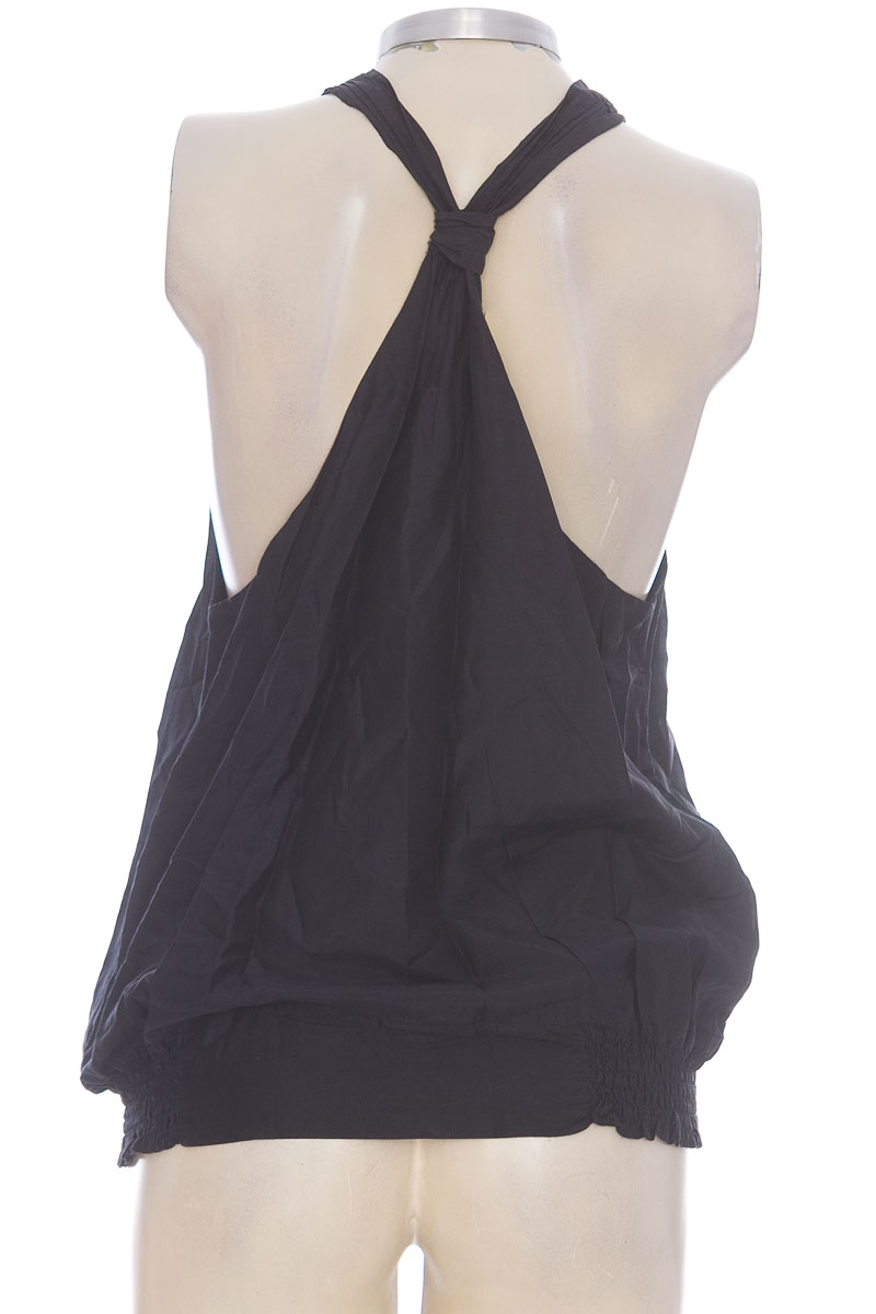 Top / Camiseta color Negro - NAF NAF