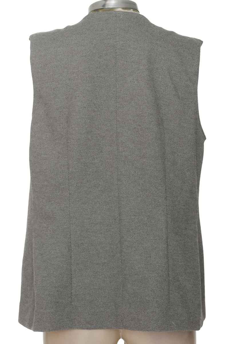 Chaqueta / Abrigo color Gris - Diseño y Moda