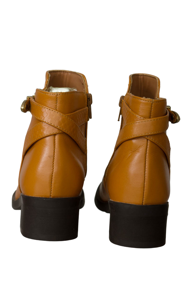Zapatos color Café - Closeando
