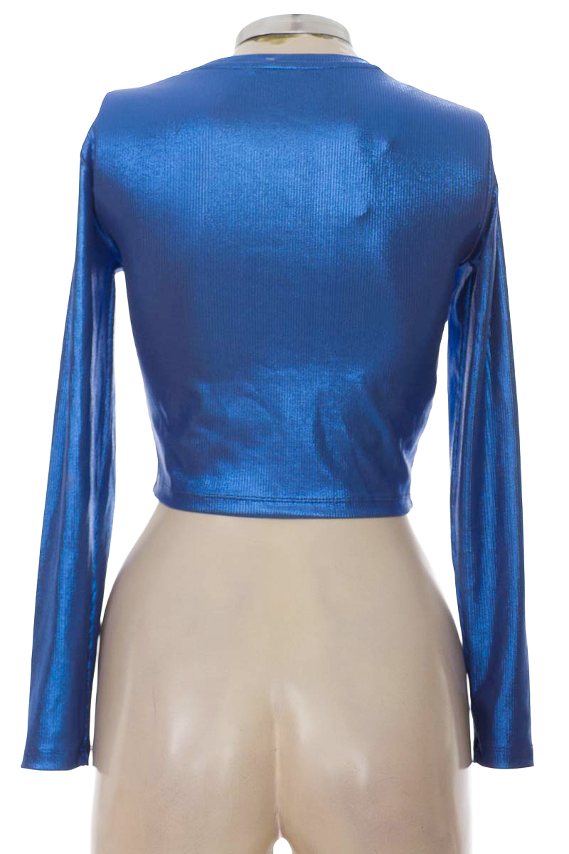 Top / Camiseta color Azul - Urb