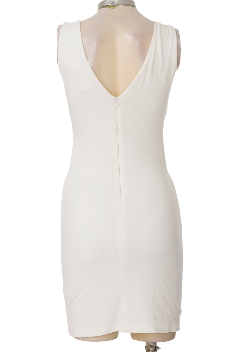 Vestido / Enterizo color Blanco - Zara