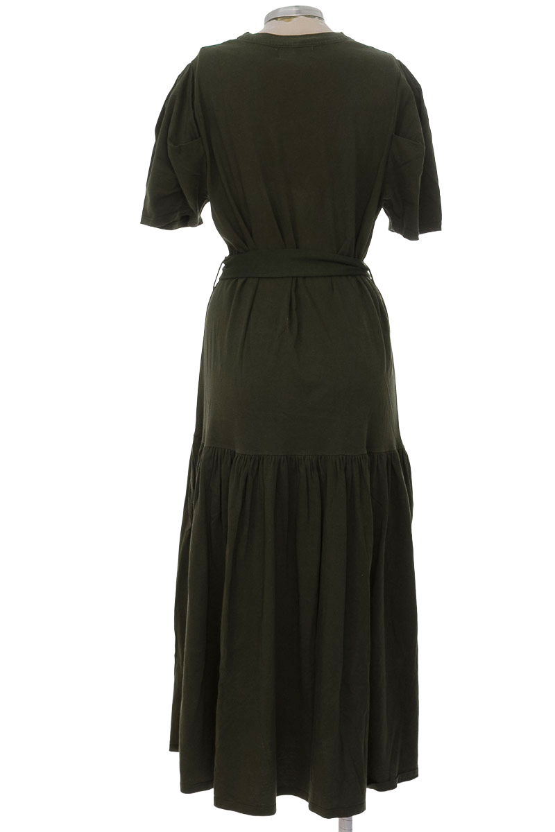 Vestido / Enterizo color Verde - Arkitect