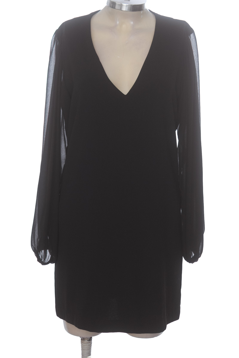 Vestido / Enterizo color Negro - Zara