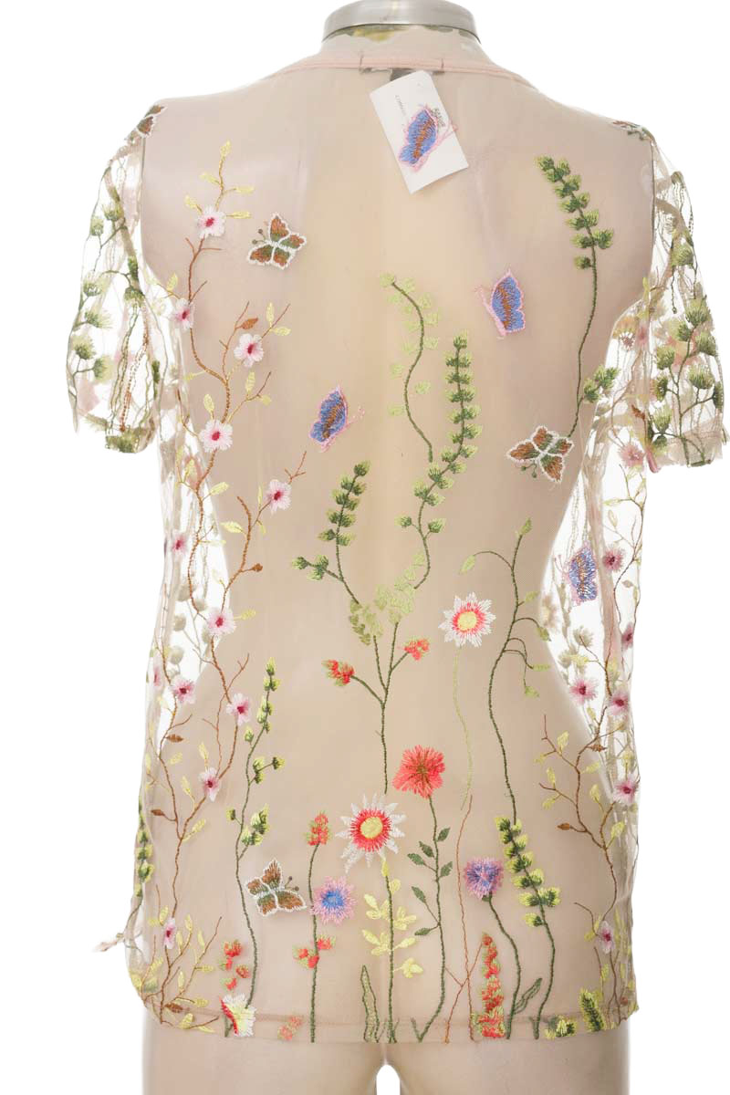 Top / Camiseta color Beige - Studio F