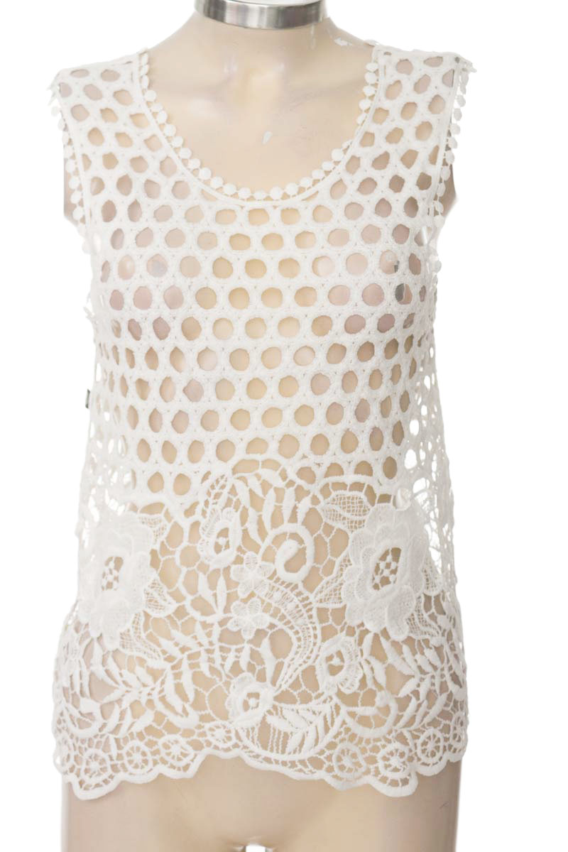 Top / Camiseta color Blanco - New ABC