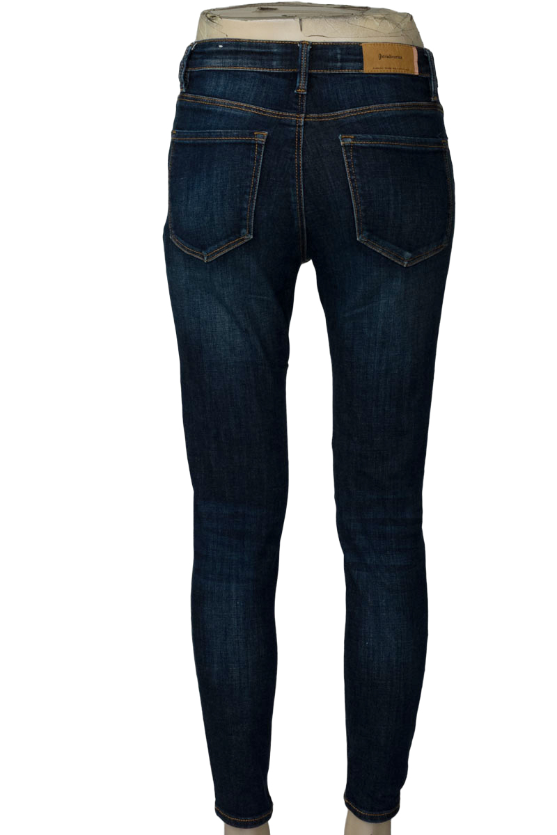 Pantalones color Azul - Stradivarius