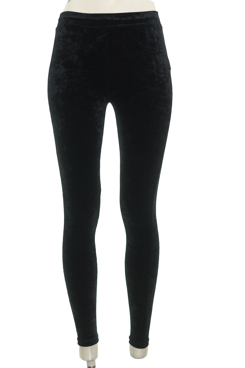 Pantalón color Negro - Bershka | Closeando ®