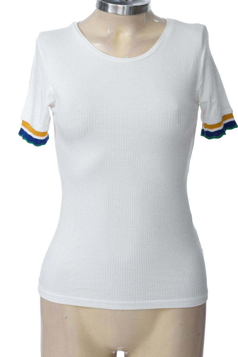 Top / Camiseta color Blanco - Stradivarius
