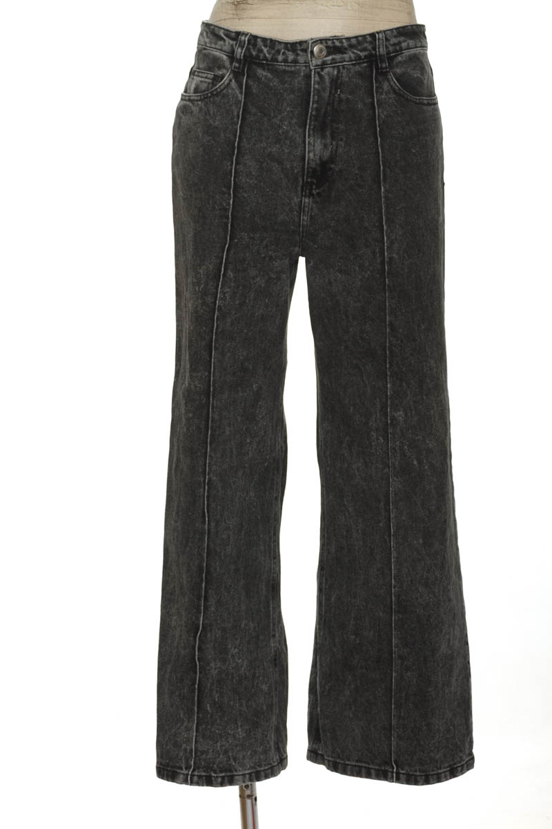 Pantalones color Gris - Basement