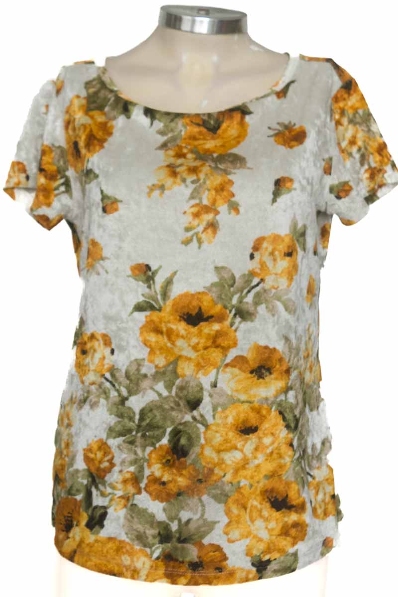 Top / Camiseta color Gris - Coco