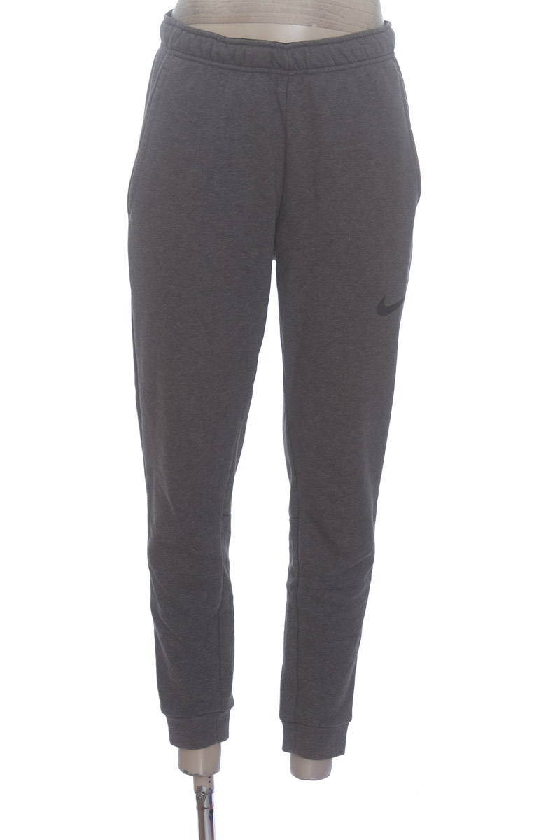 Ropa Deportiva color Gris - Nike