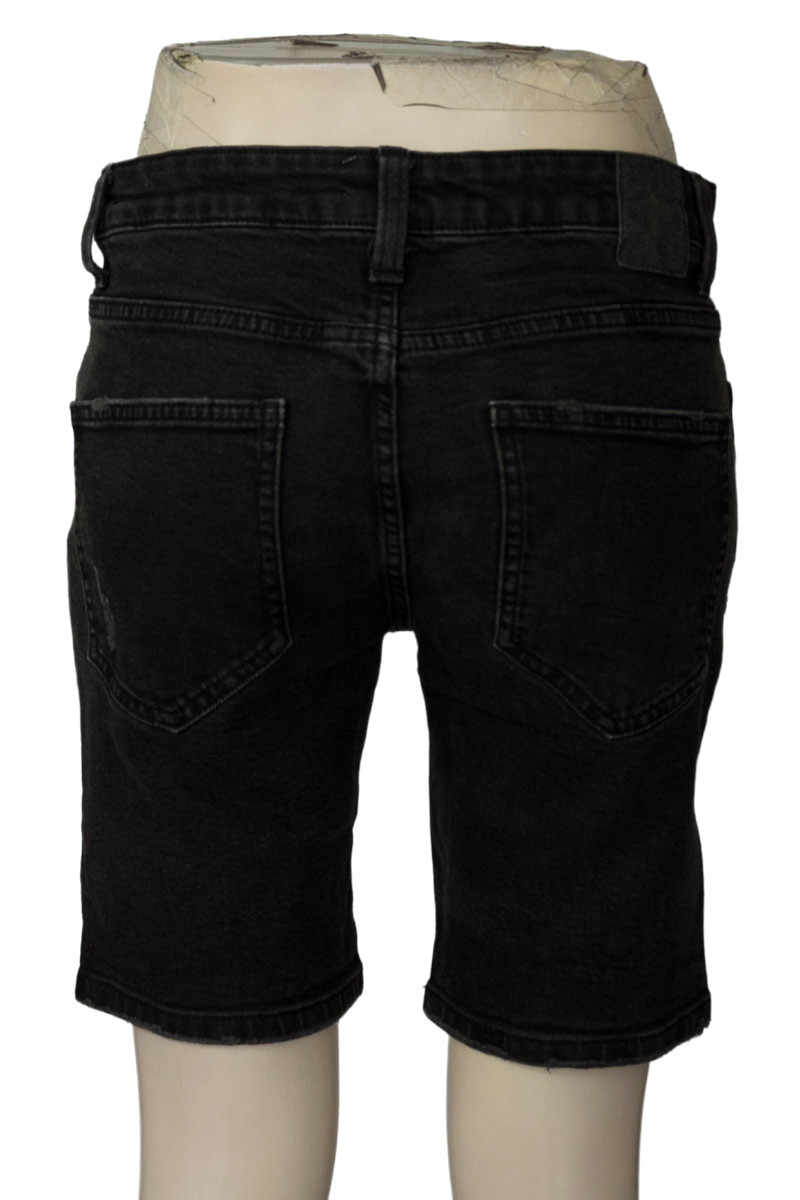 Bermuda - Pantaloneta color Negro - Bershka