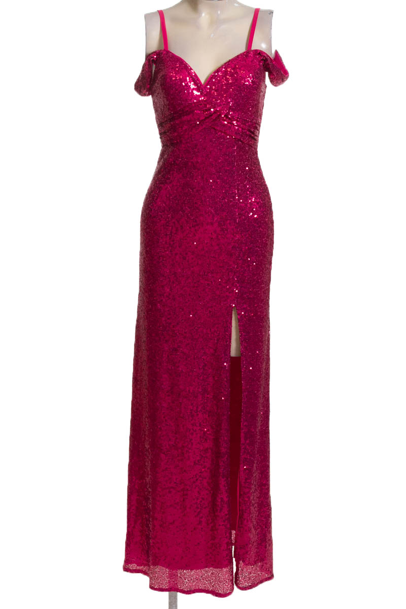 Vestido / Enterizo color Fucsia - Luxxel