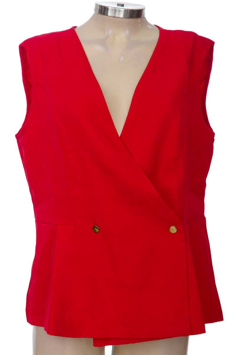 Blusa color Rojo - Closeando