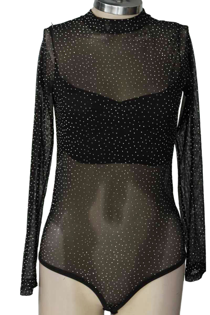 Top / Camiseta color Negro - Closeando