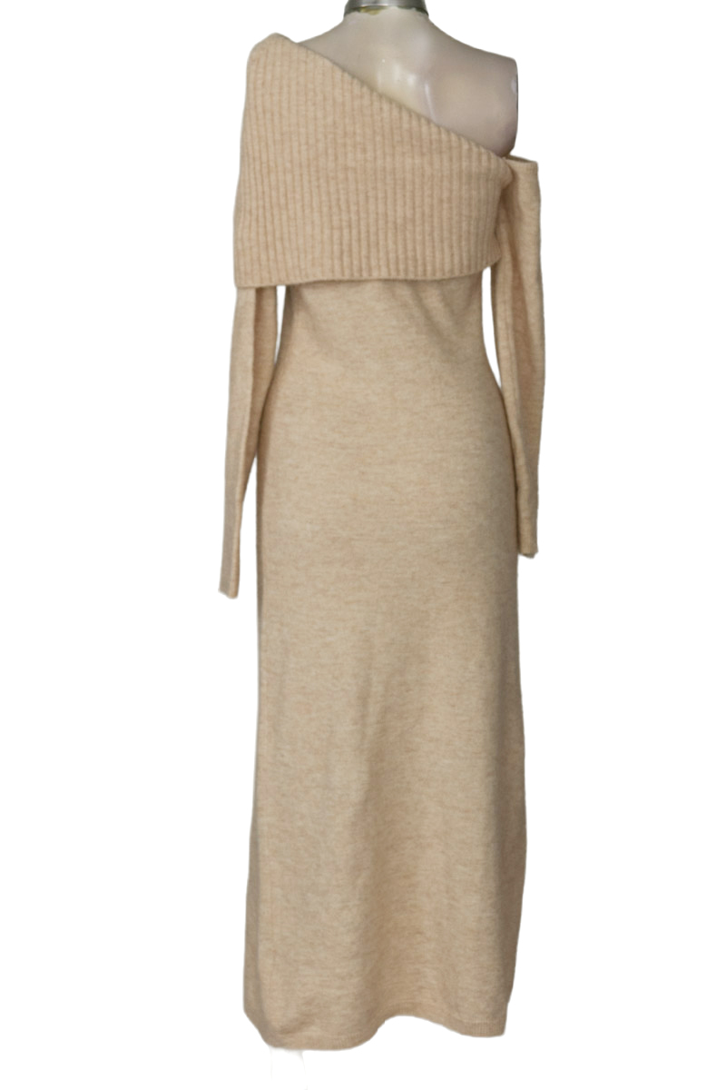 Vestido / Enterizo color Beige - Cult gaia