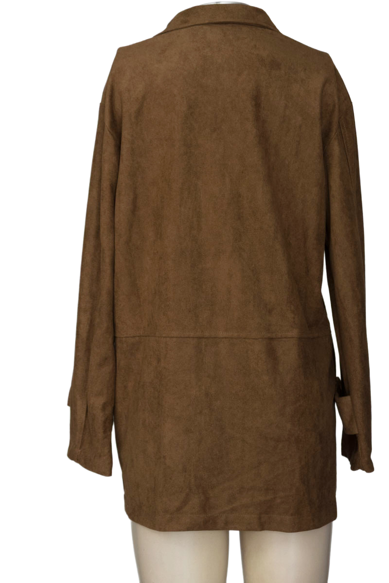 Chaqueta / Abrigo color Café - Closeando