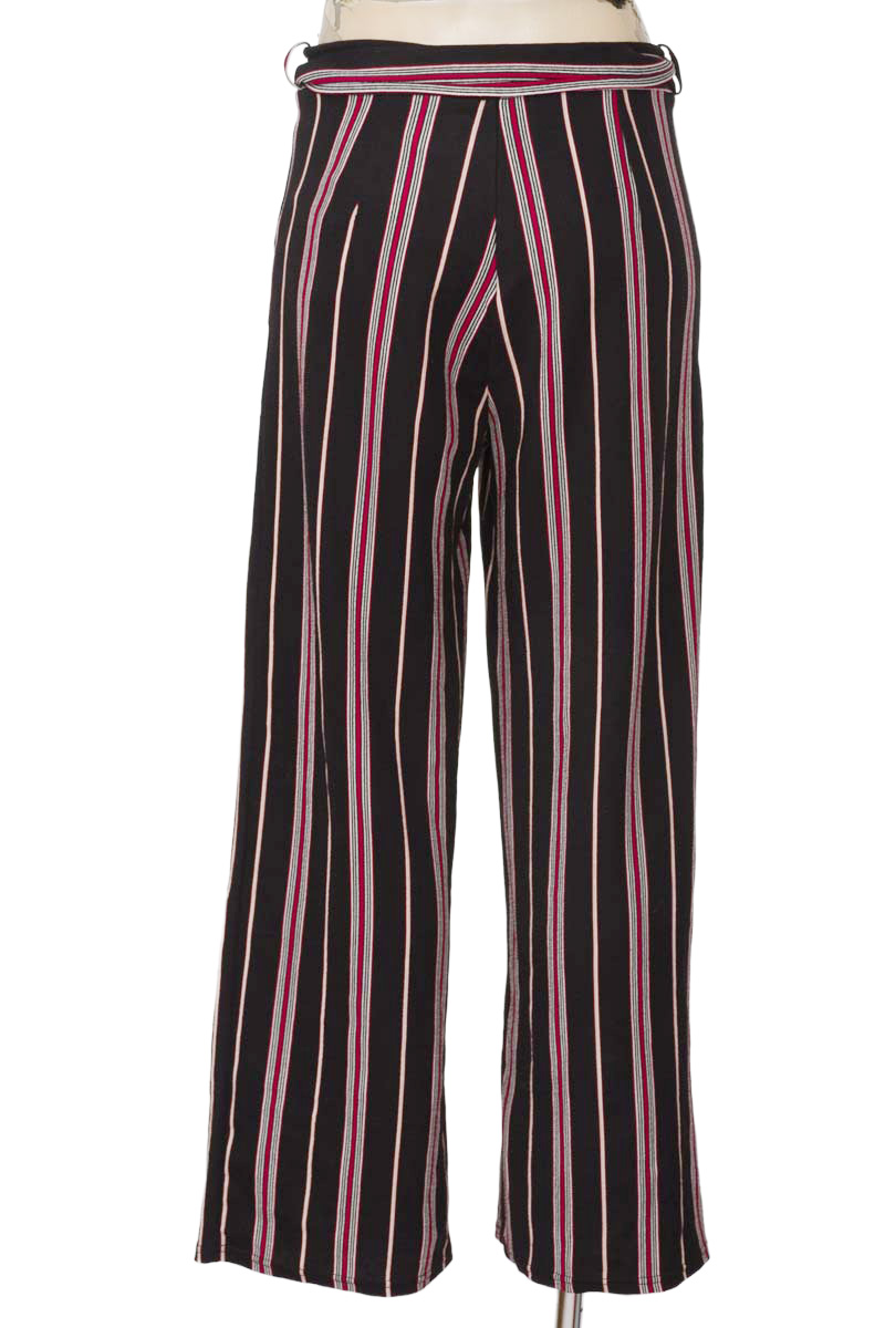 Pantalones color Negro - Closeando