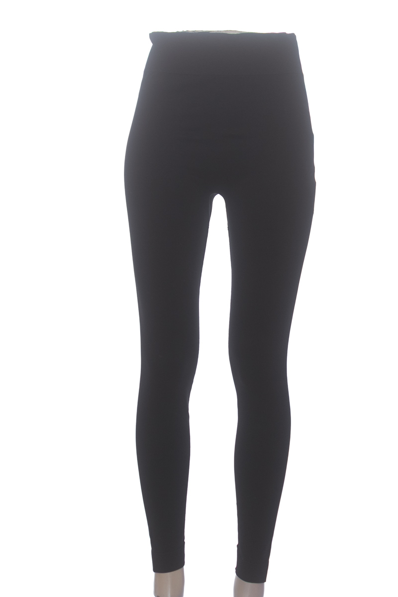 Ropa Deportiva / Salida de Baño color Negro - Leonisa