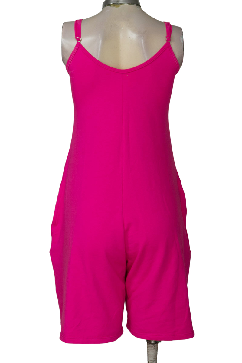 Vestido / Enterizo color Fucsia - Closeando