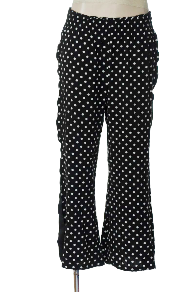 Pantalones color Negro - Forever 21
