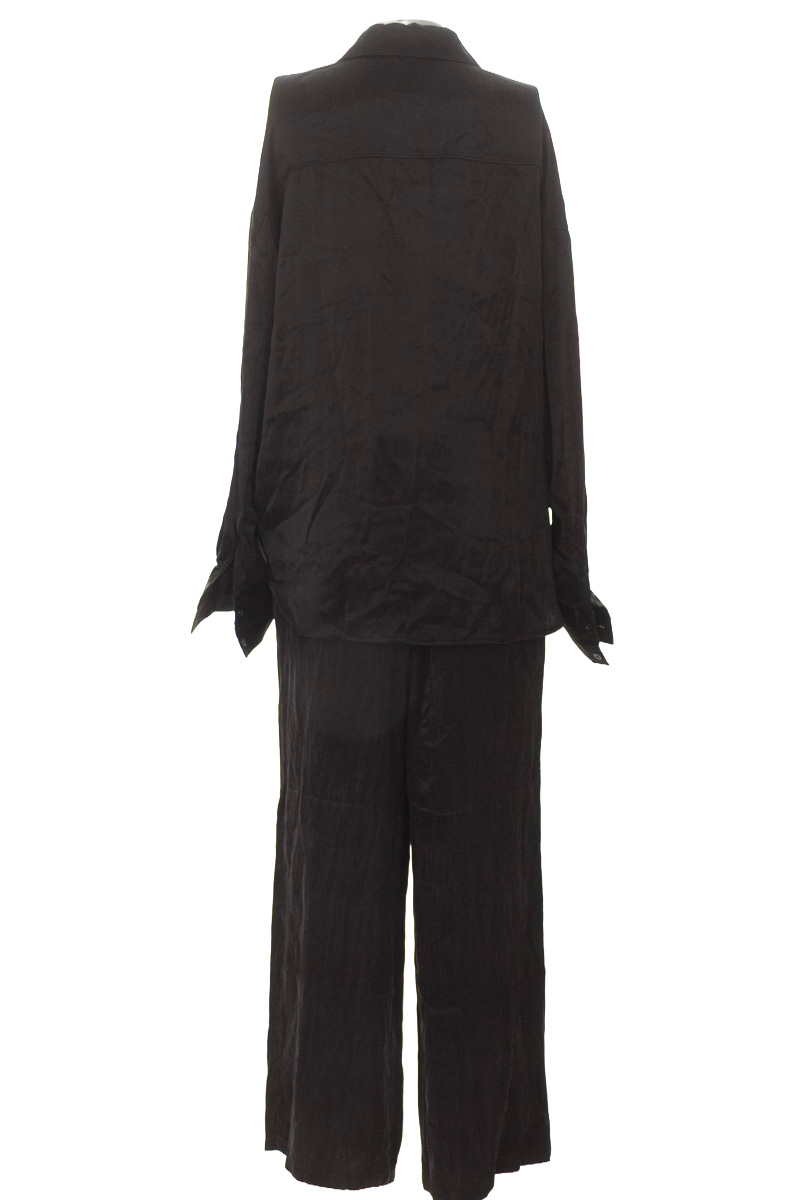 Vestido / Enterizo color Negro - Punto Blanco