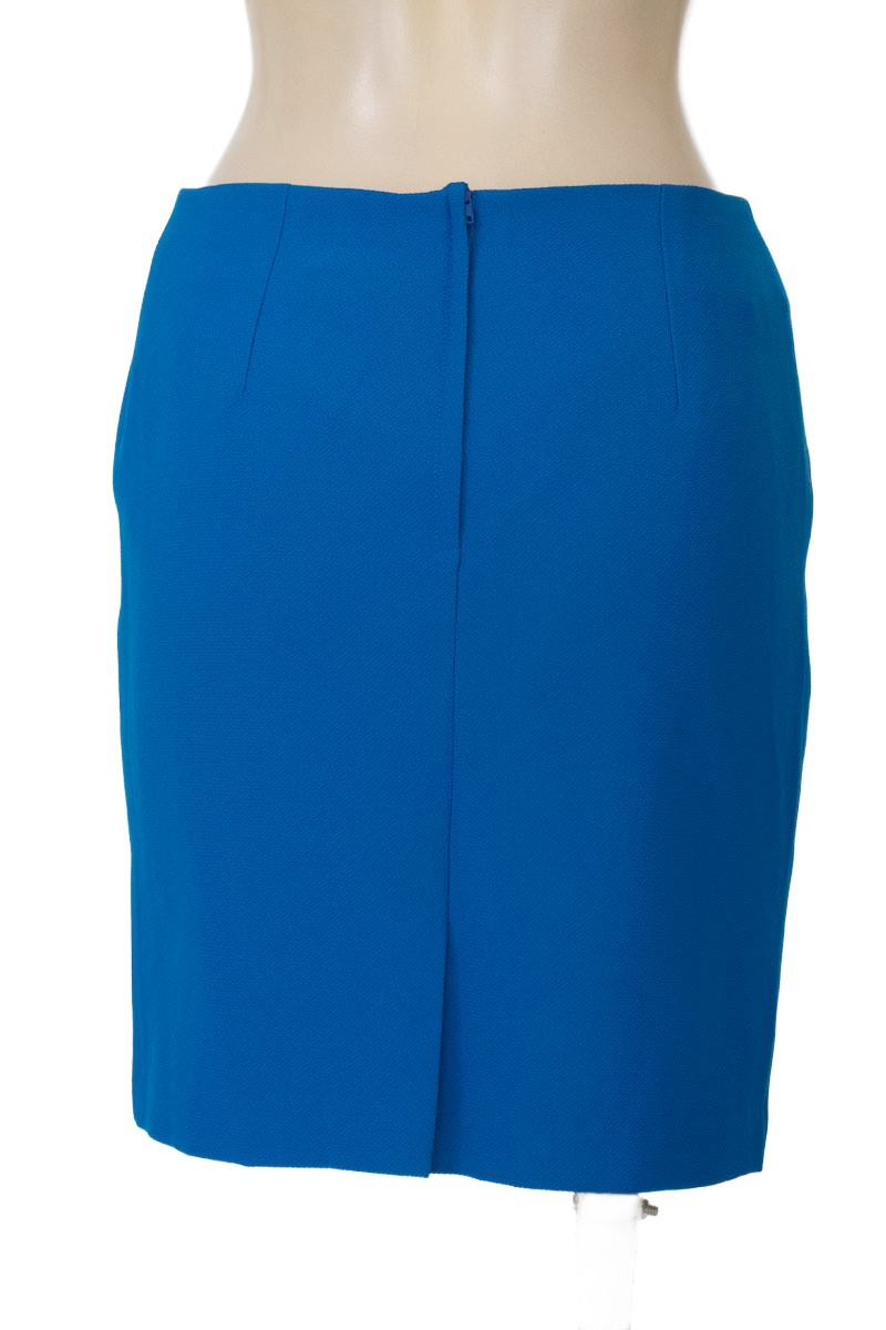 Falda color Azul - Closeando