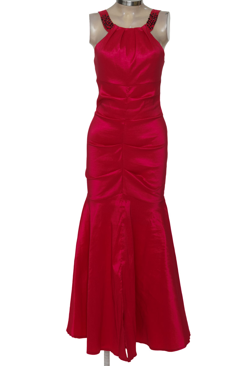 Vestido / Enterizo color Fucsia - Closeando