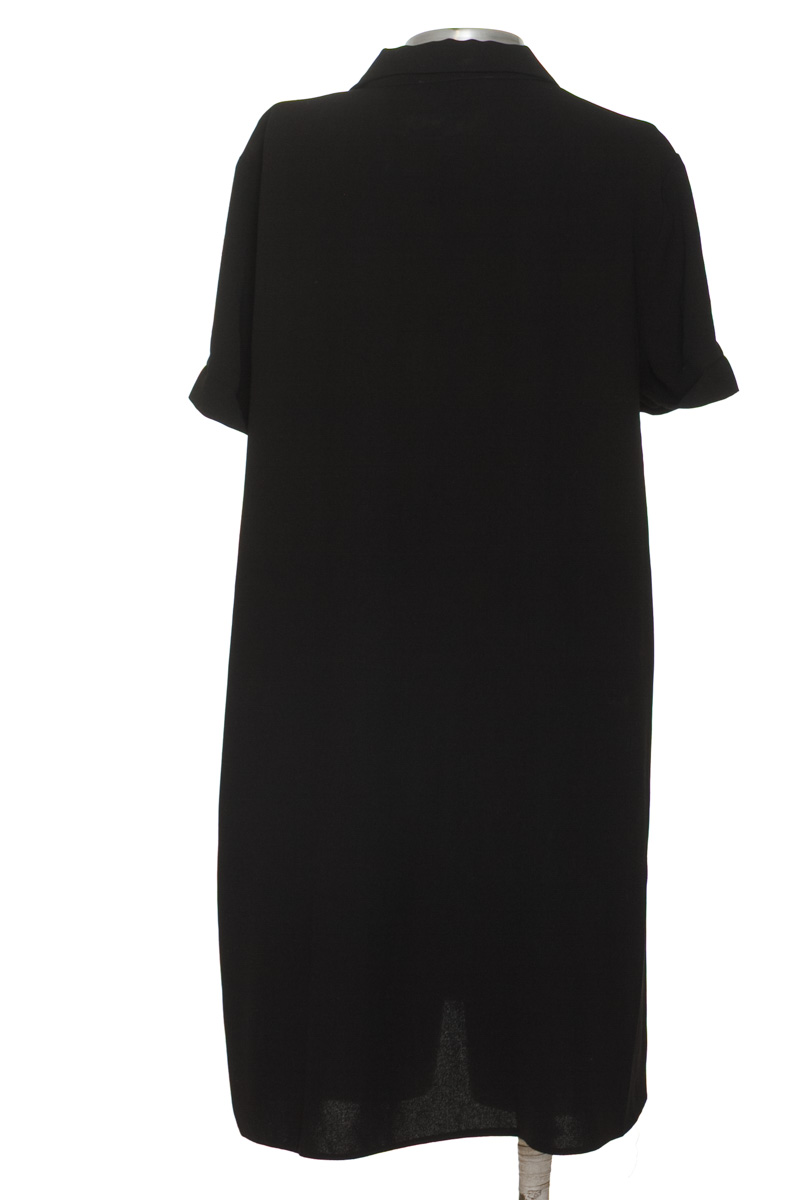 Vestido / Enterizo color Negro - Basement